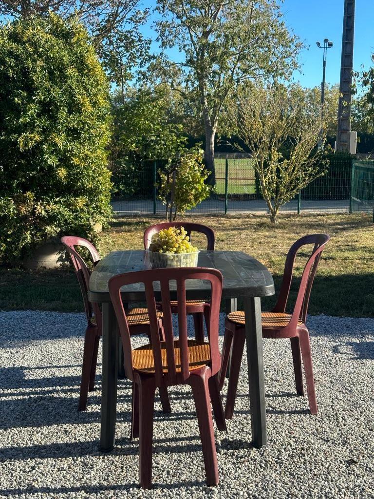 La Metairie Du Chateau - Sublime T3 Apartment Вилфранш-дьо-Лораге Екстериор снимка